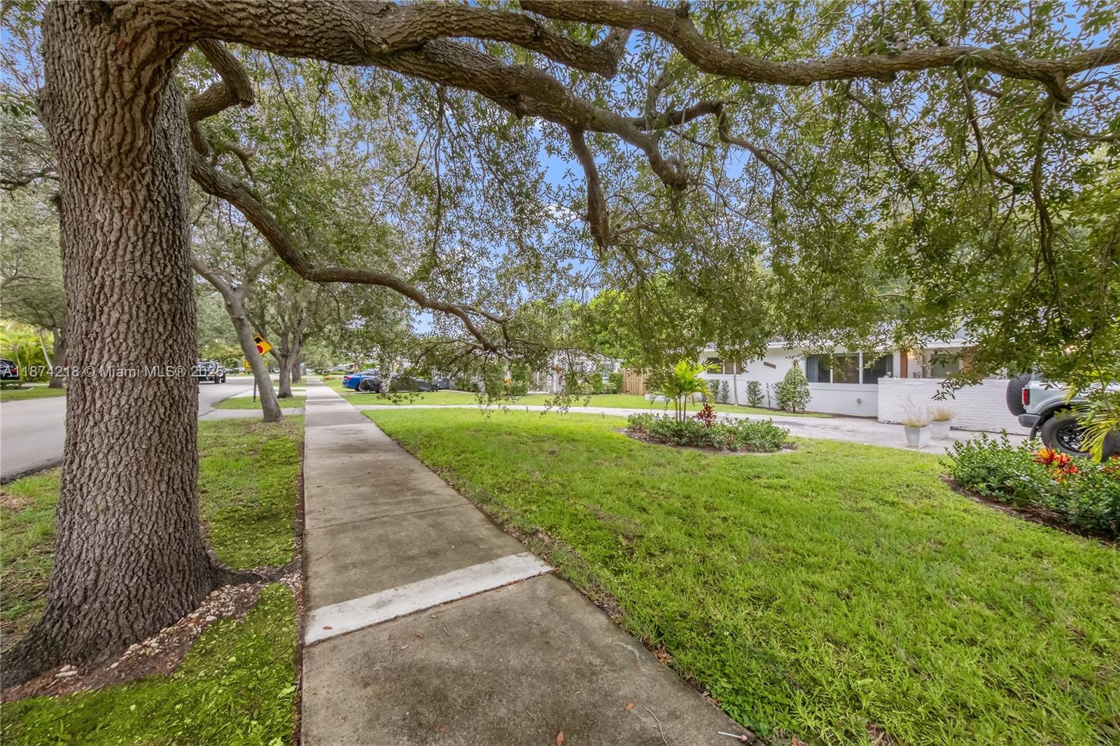 SUNILAND TERRACE - Residential Lease