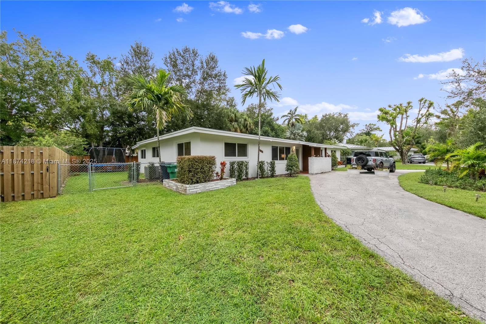 SUNILAND TERRACE - Residential Lease