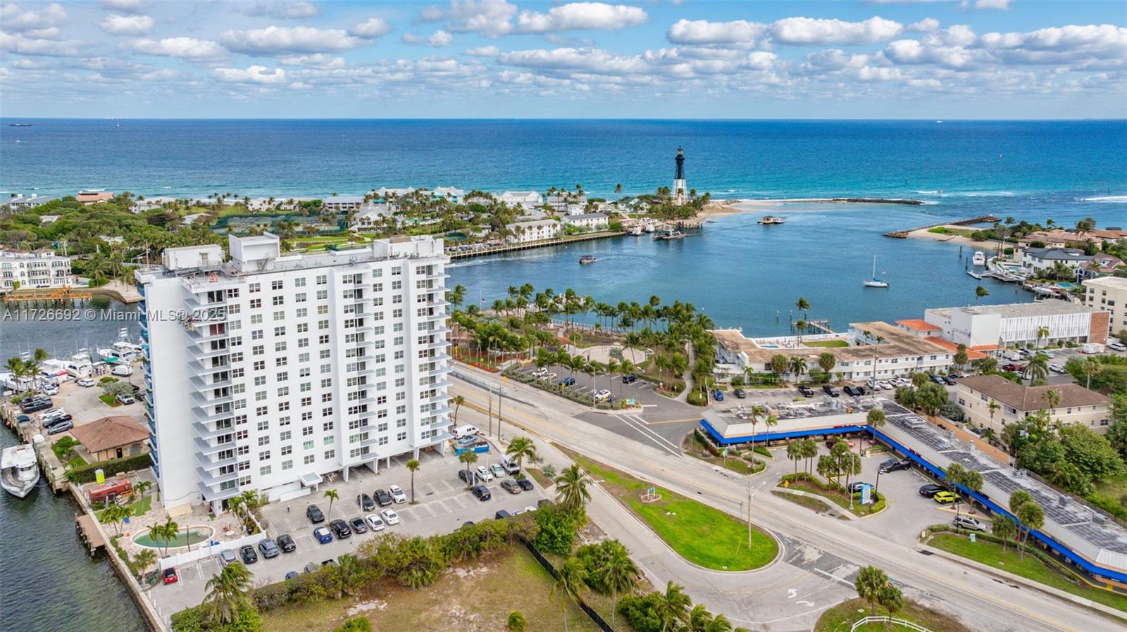 2639 N Riverside Dr 901