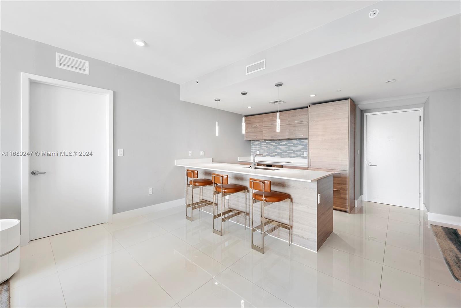 1300 S MIAMI AVENUE CONDO - Residential