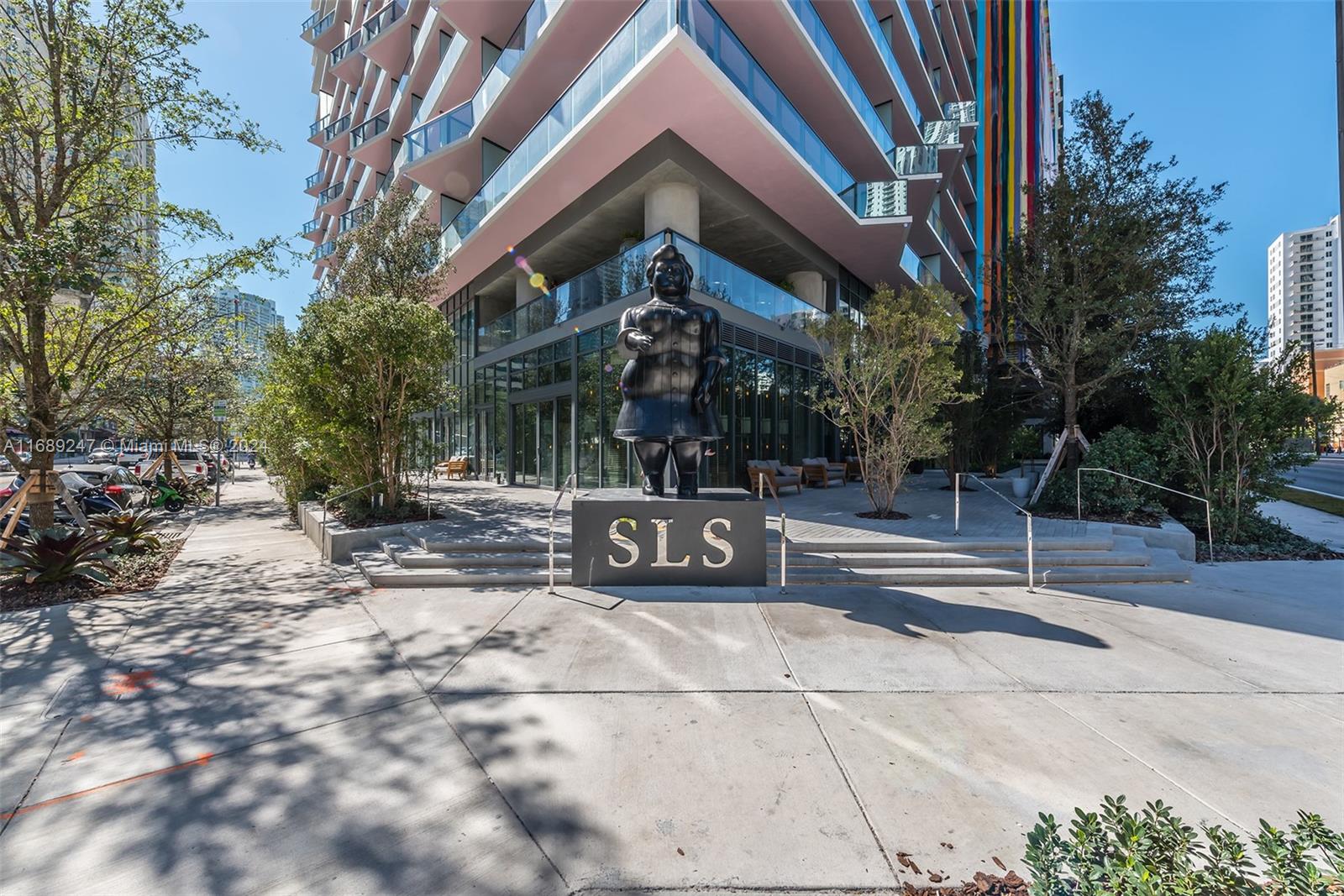 1300 S MIAMI AVENUE CONDO - Residential