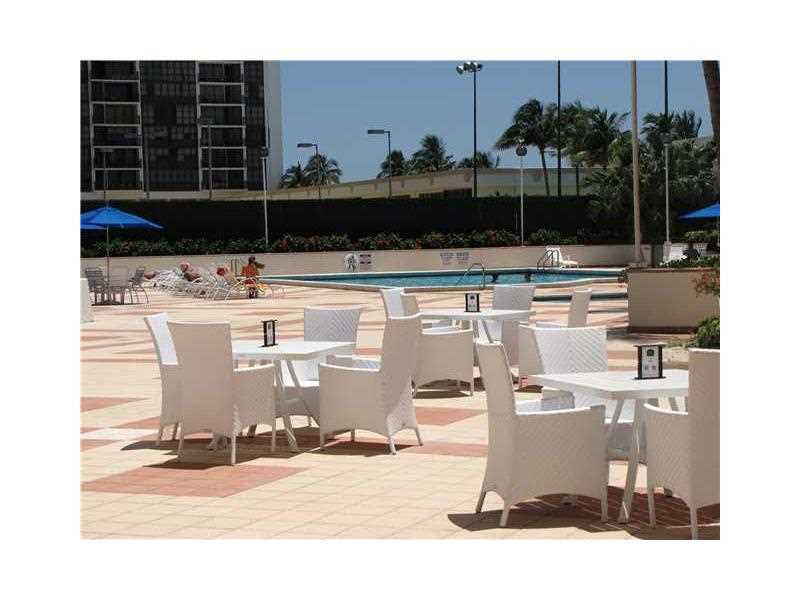 BRICKELL PLACE PHASE II C - Residential Lease