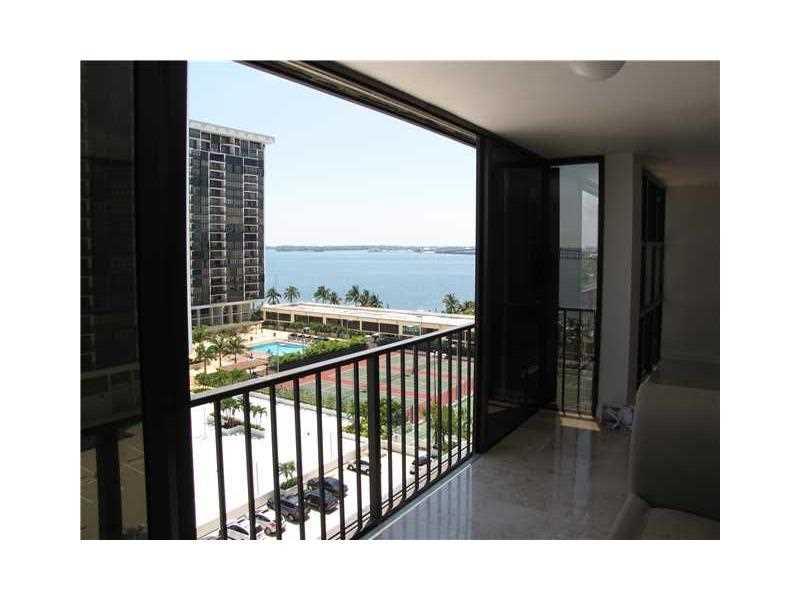 BRICKELL PLACE PHASE II C - Residential Lease