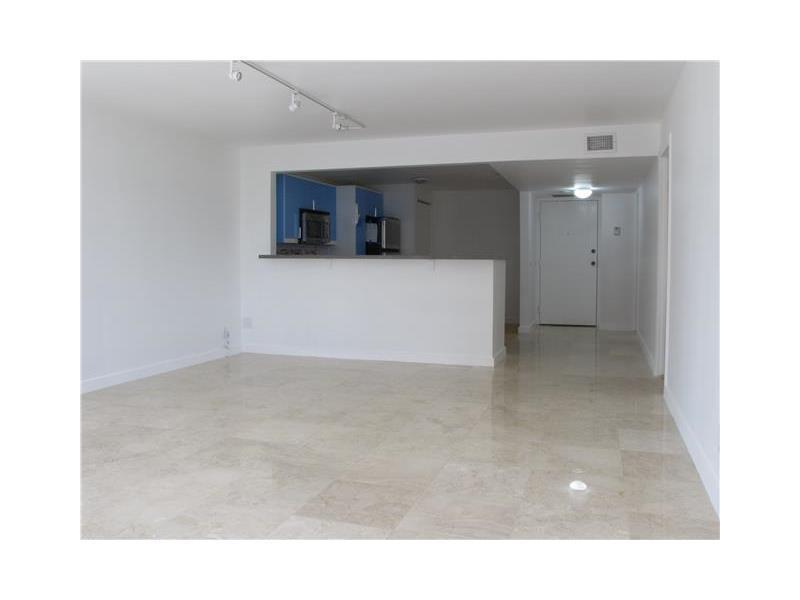 BRICKELL PLACE PHASE II C - Residential Lease