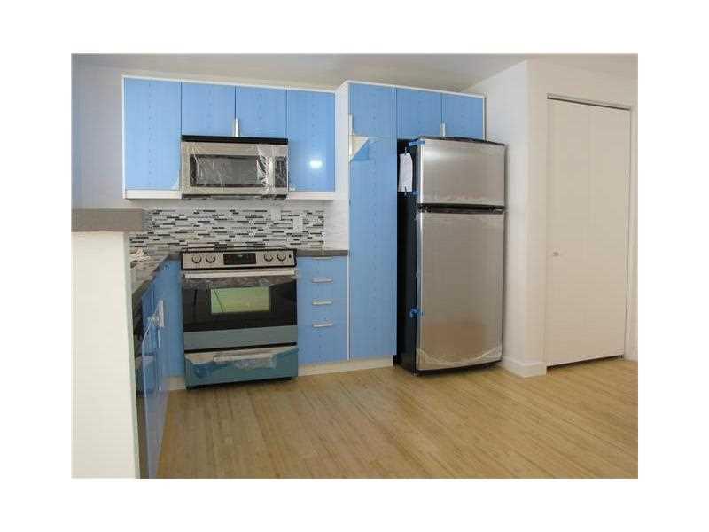 BRICKELL PLACE PHASE II C - Residential Lease