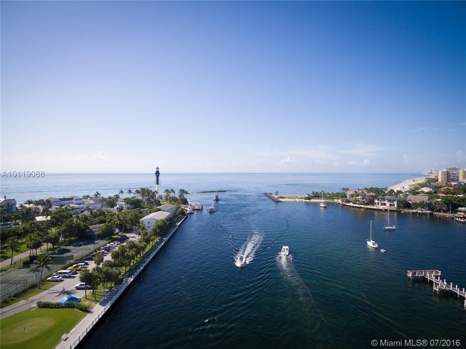 Lighthouse Point First Se - Residential