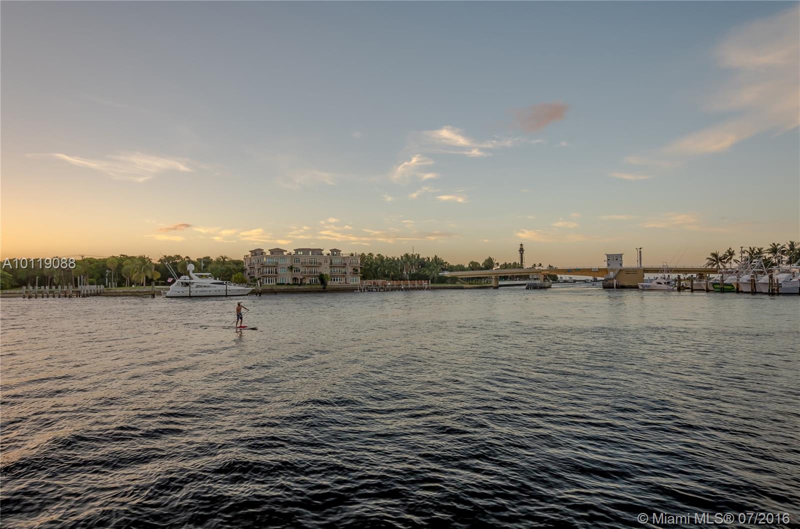 Lighthouse Point First Se - Residential