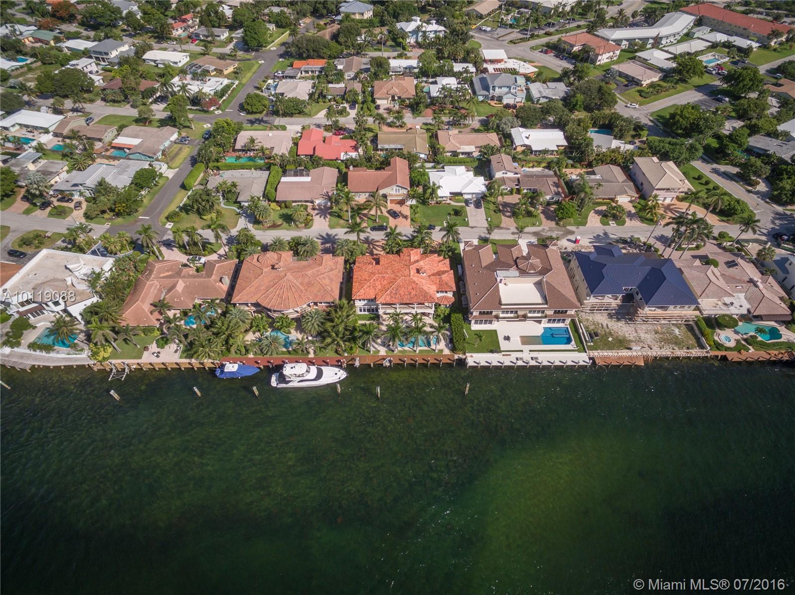 Lighthouse Point First Se - Residential