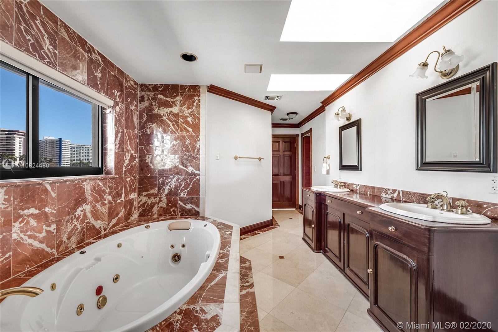 BEACH VIEW - Residential