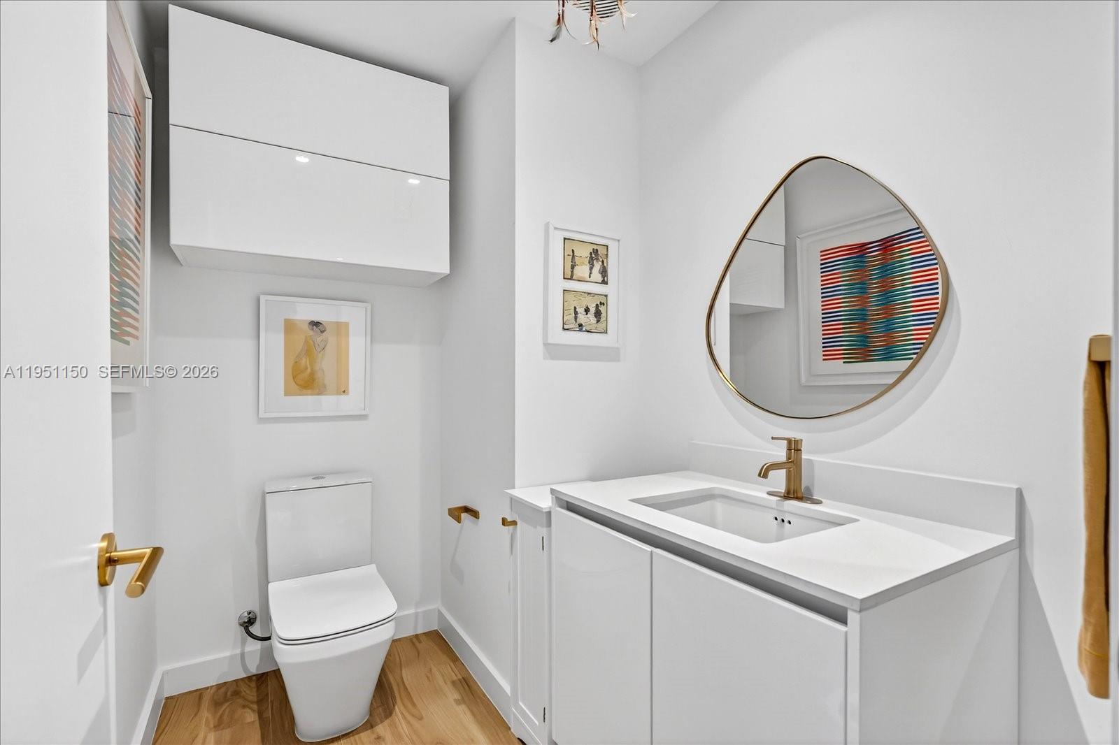 MR C RESIDENCES - Residential