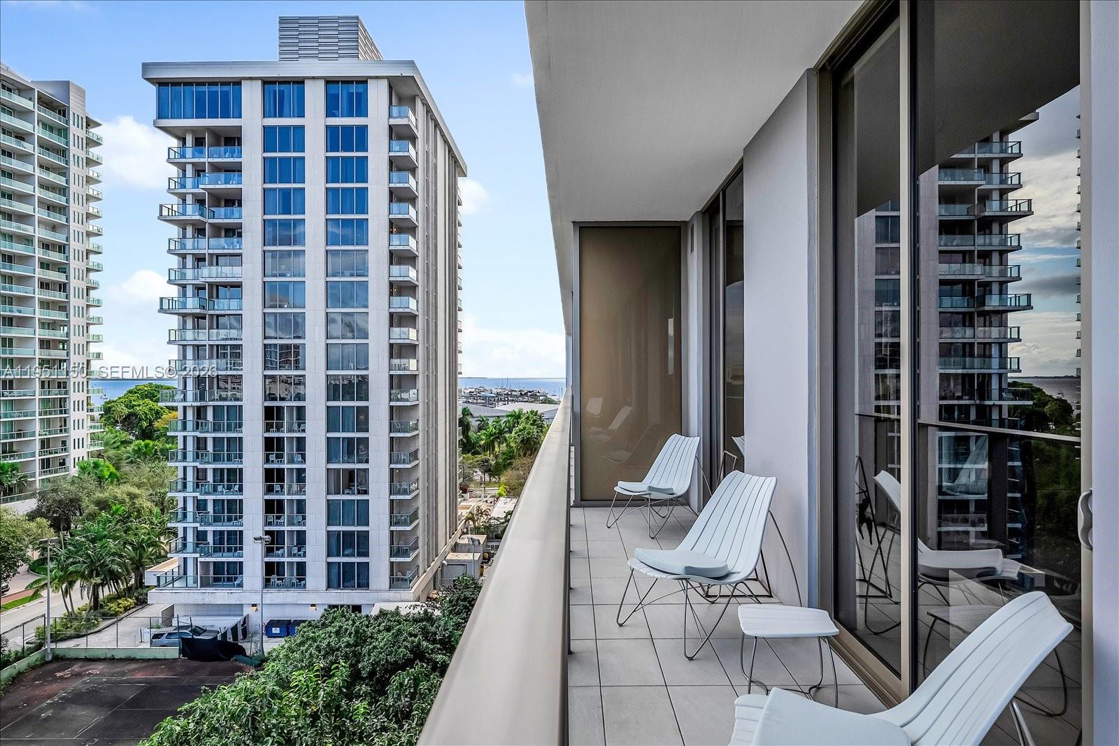 MR C RESIDENCES - Residential