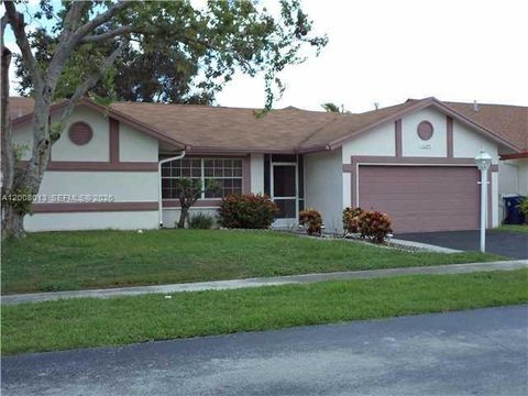 Photo of 10379 Welleby Isles Blvd, Sunrise, FL 33351 (MLS # A12008013)