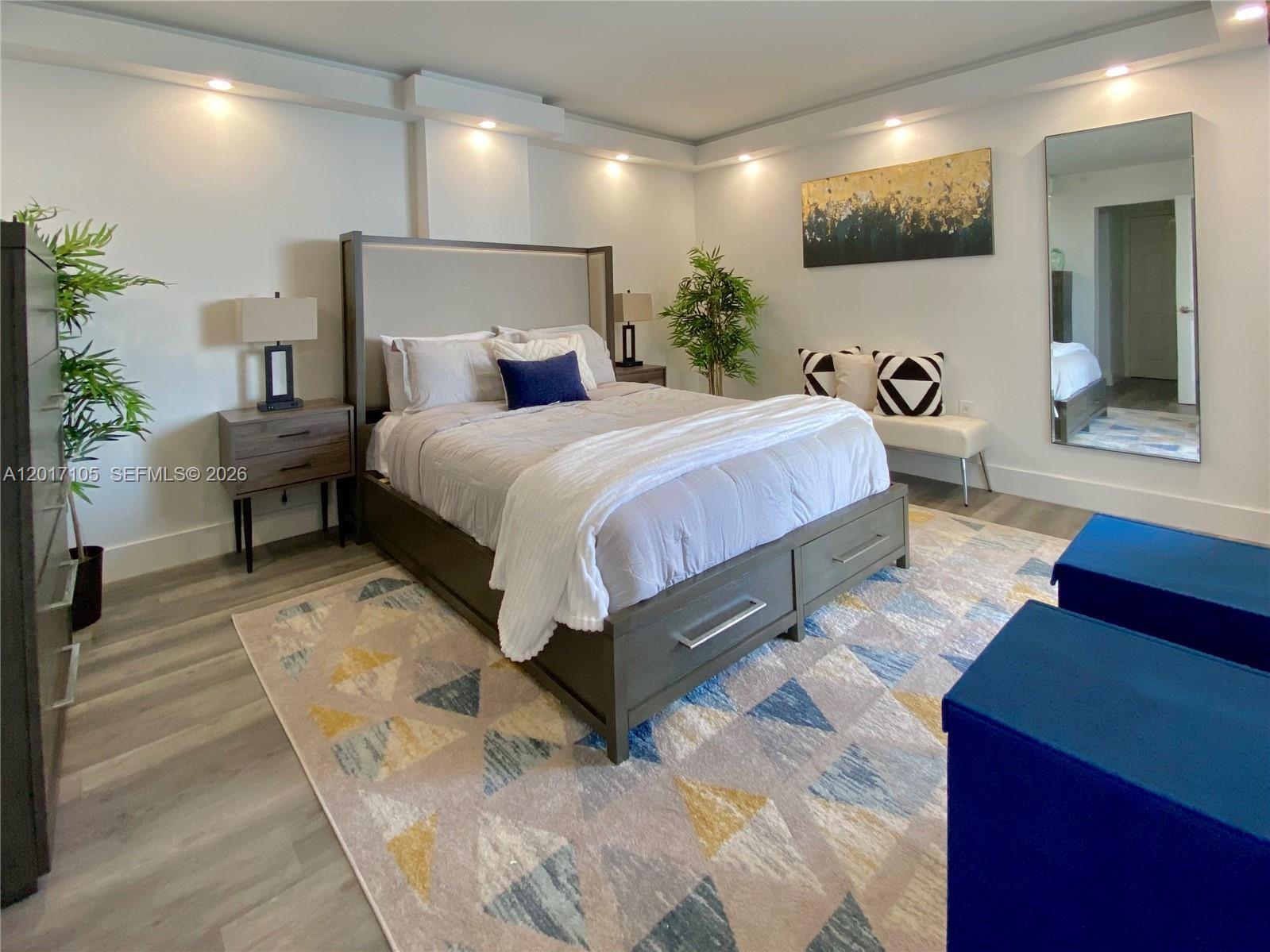INDIAN CREEK CL MARINA CO - Residential Lease