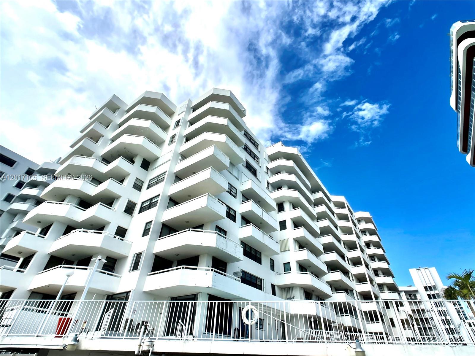 INDIAN CREEK CL MARINA CO - Residential Lease