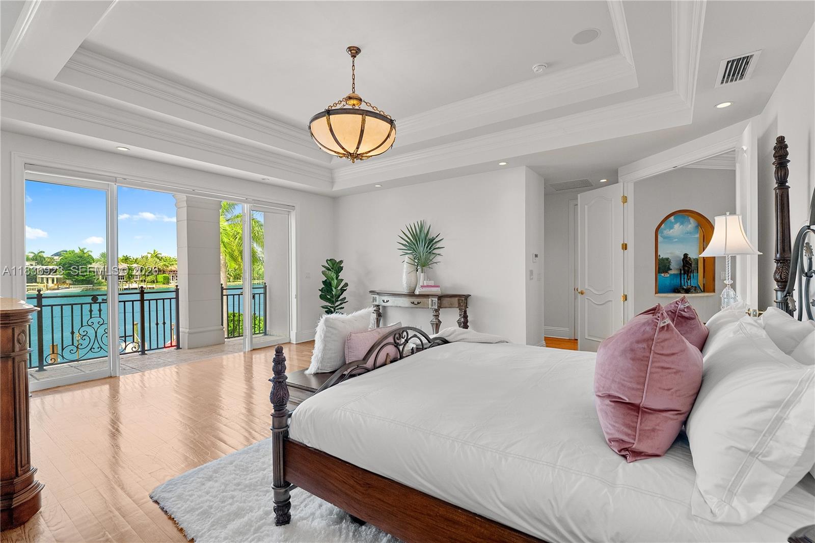 HIBISCUS ISLAND - Residential