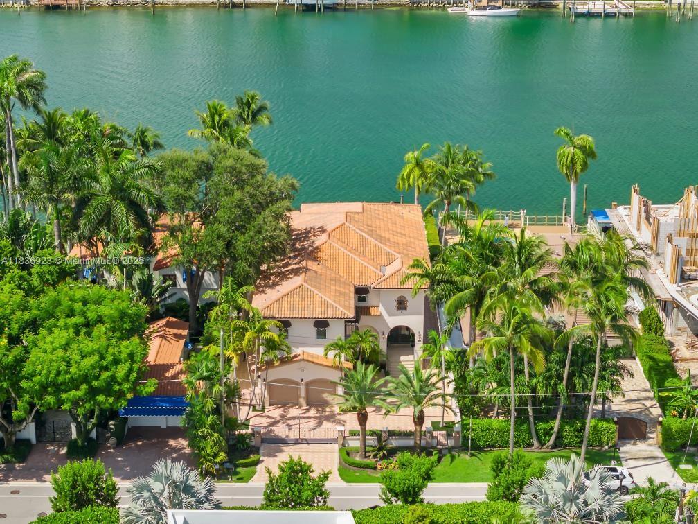 HIBISCUS ISLAND - Residential