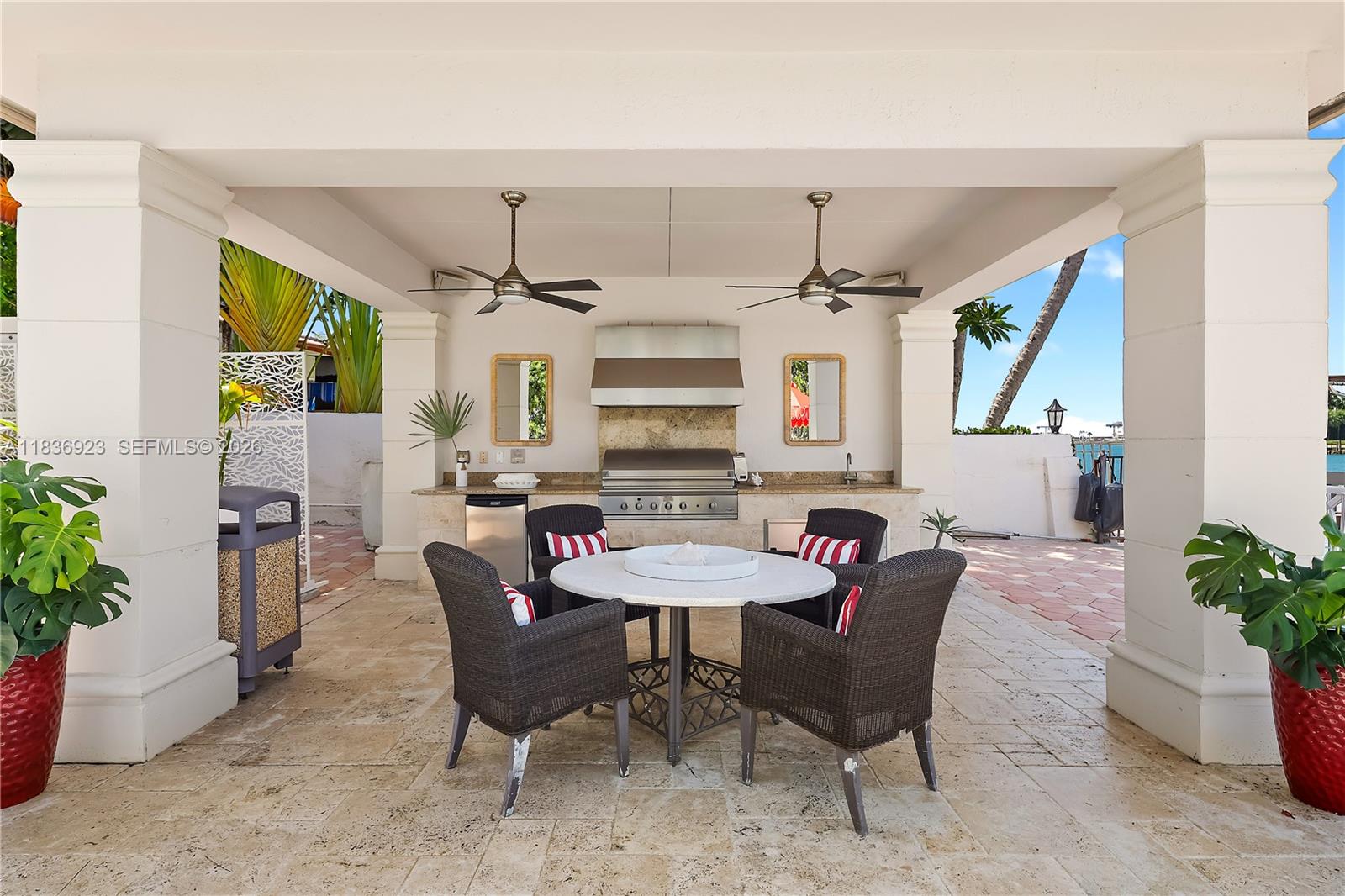 HIBISCUS ISLAND - Residential