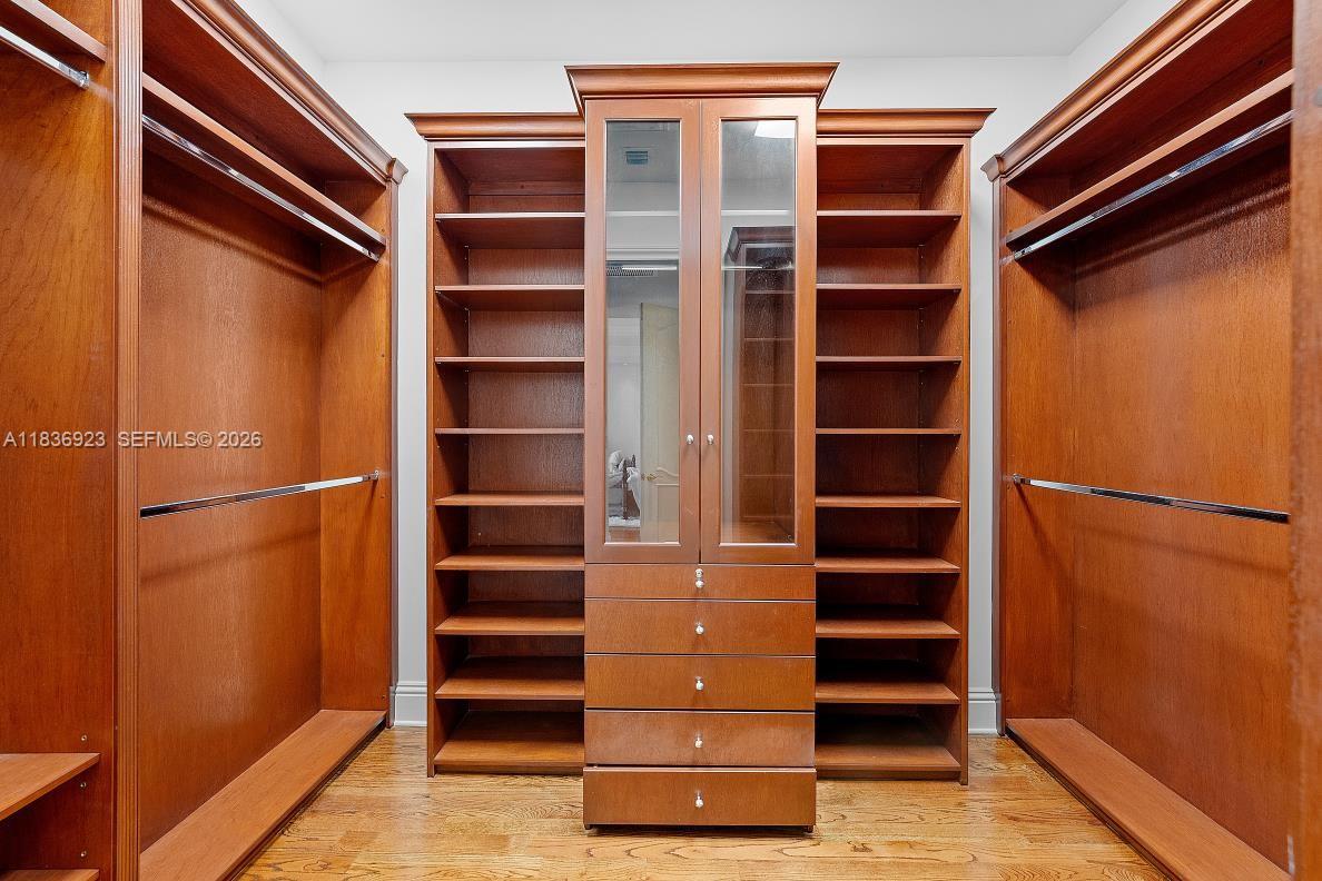 HIBISCUS ISLAND - Residential