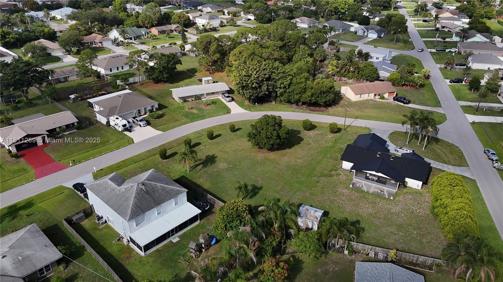 PORT ST LUCIE SECTION 18 - Land