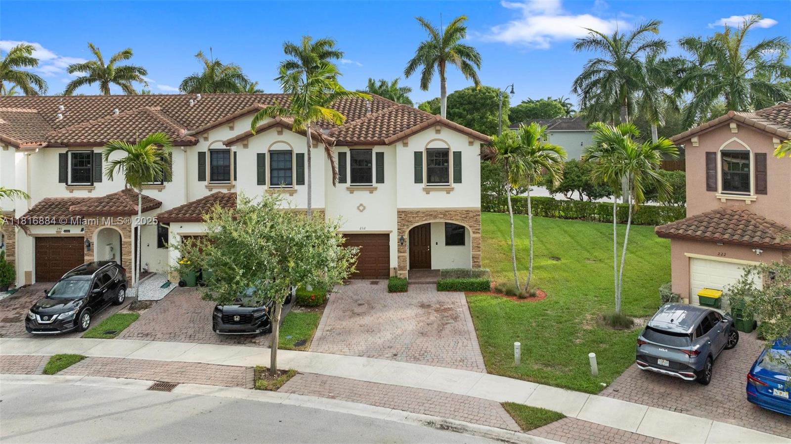 Property for Sale at 232 Se 33rd Ter, Homestead, Miami-Dade County, Florida - Bedrooms: 4 
Bathrooms: 3  - $387,000