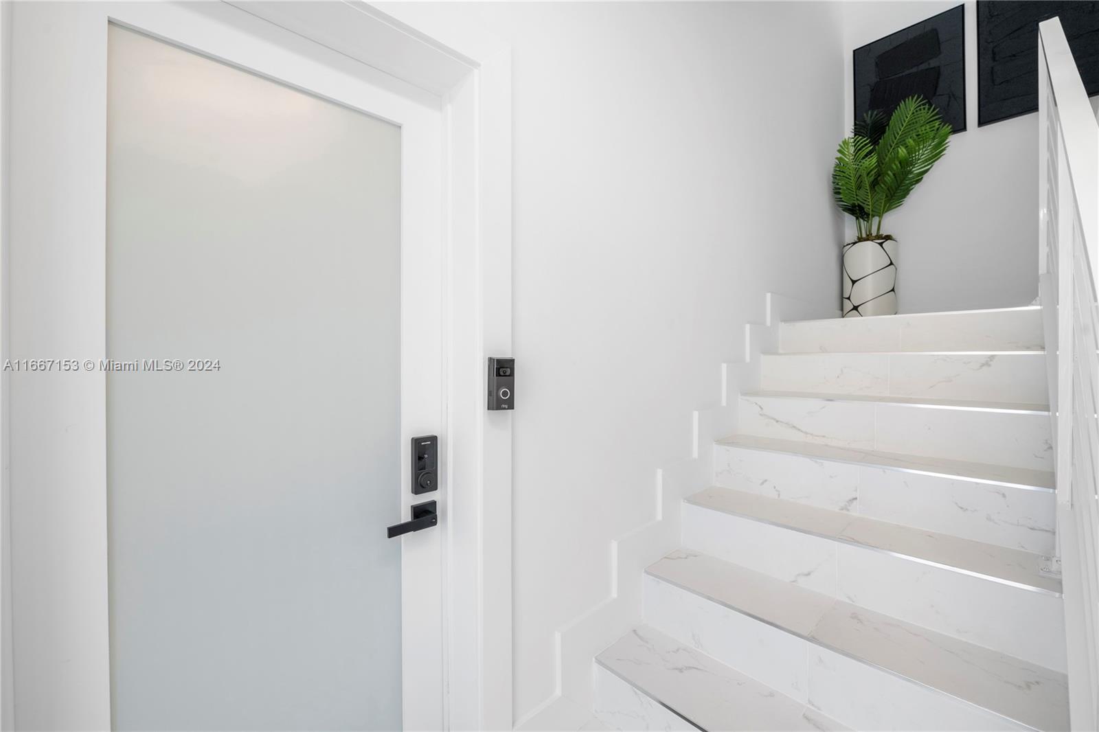 MIAMI BEACH NAUTILUS - Residential Income
