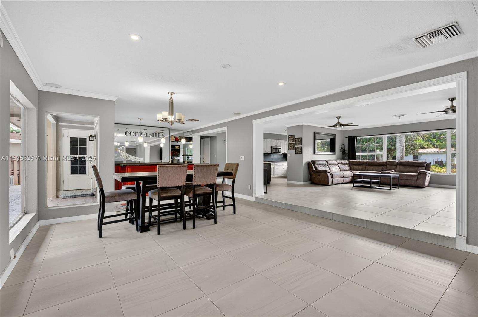 PLANTATION GARDENS - Residential