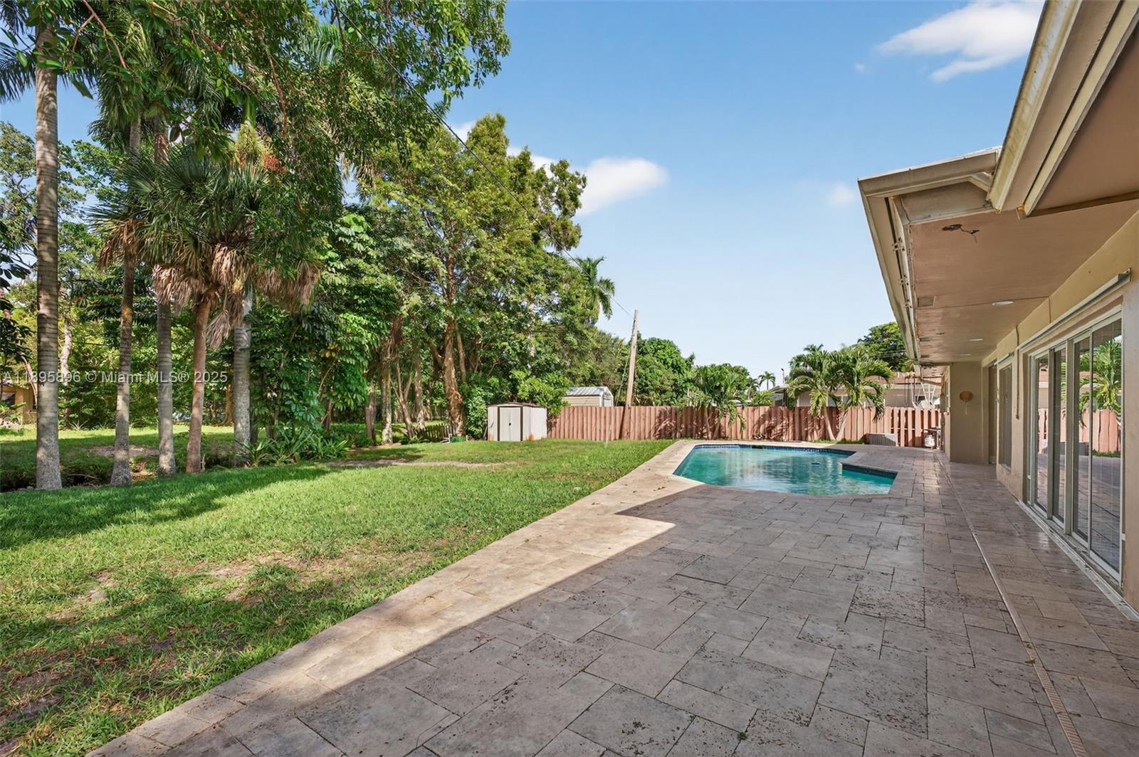 PLANTATION GARDENS - Residential