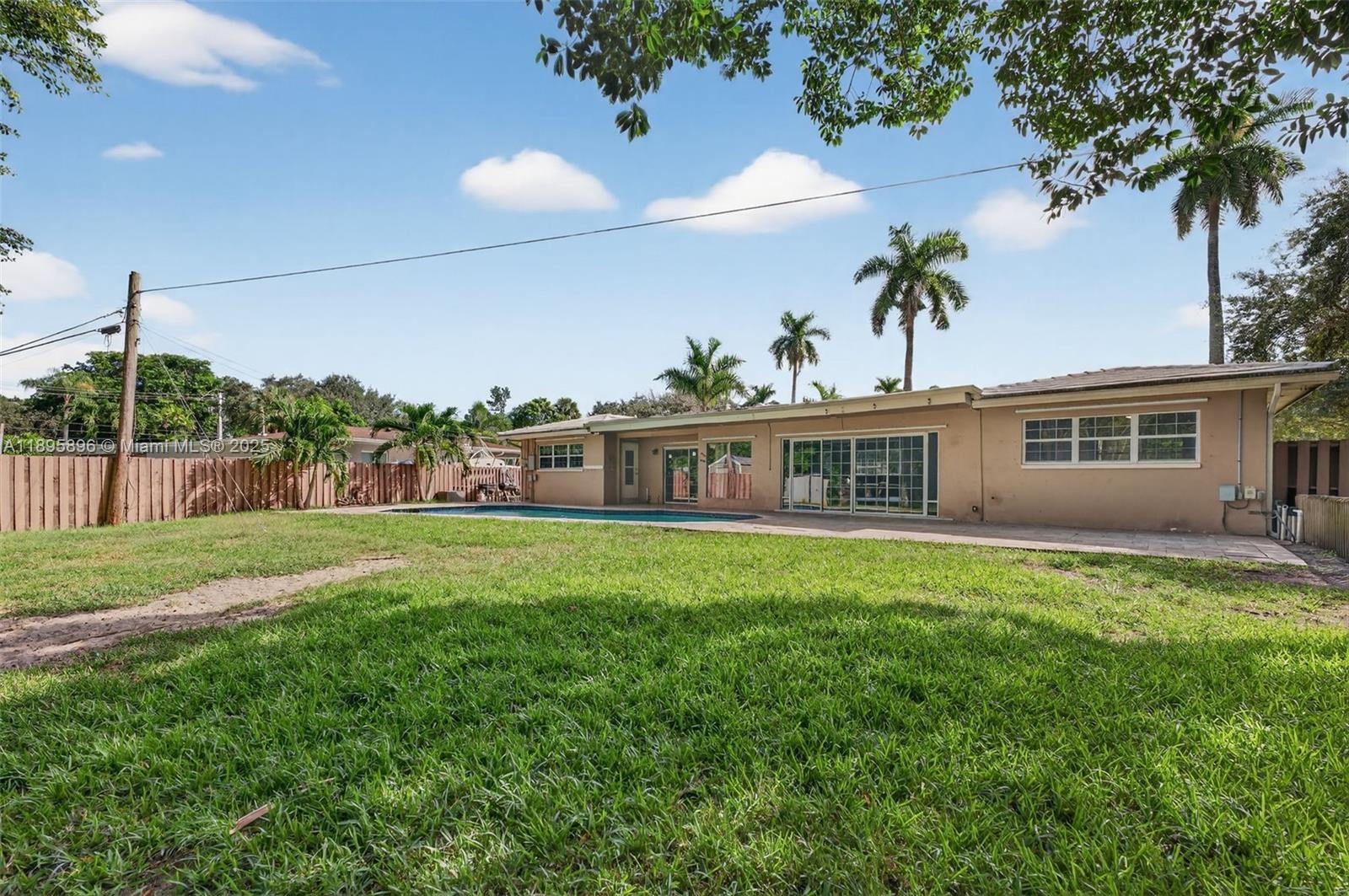 PLANTATION GARDENS - Residential