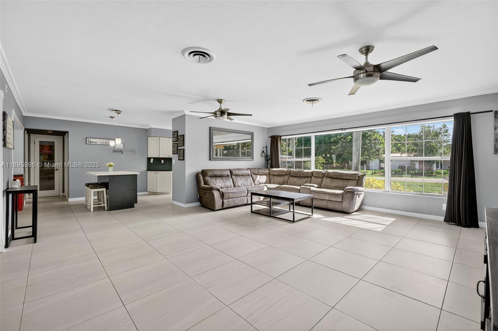 PLANTATION GARDENS - Residential