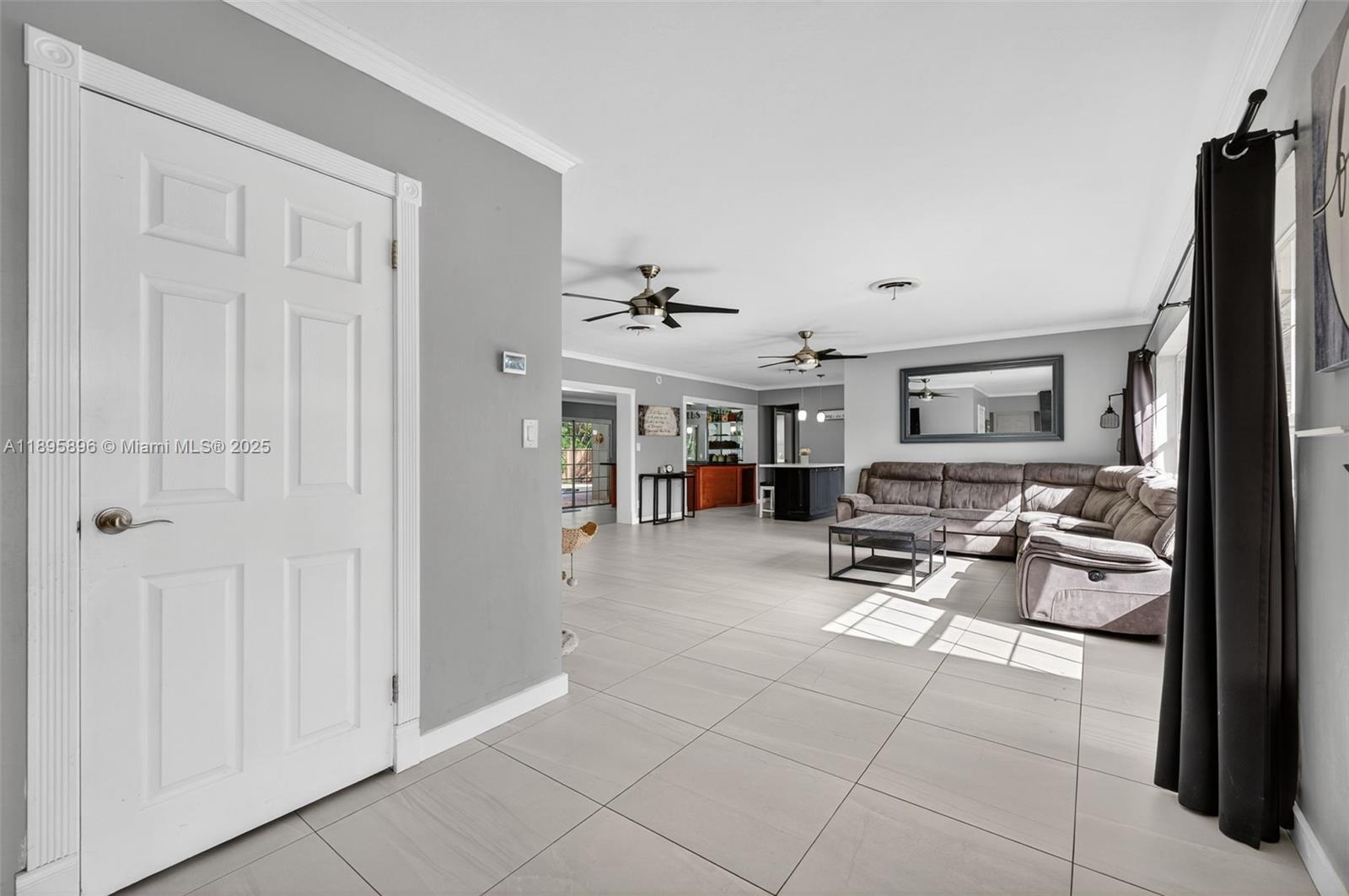 PLANTATION GARDENS - Residential
