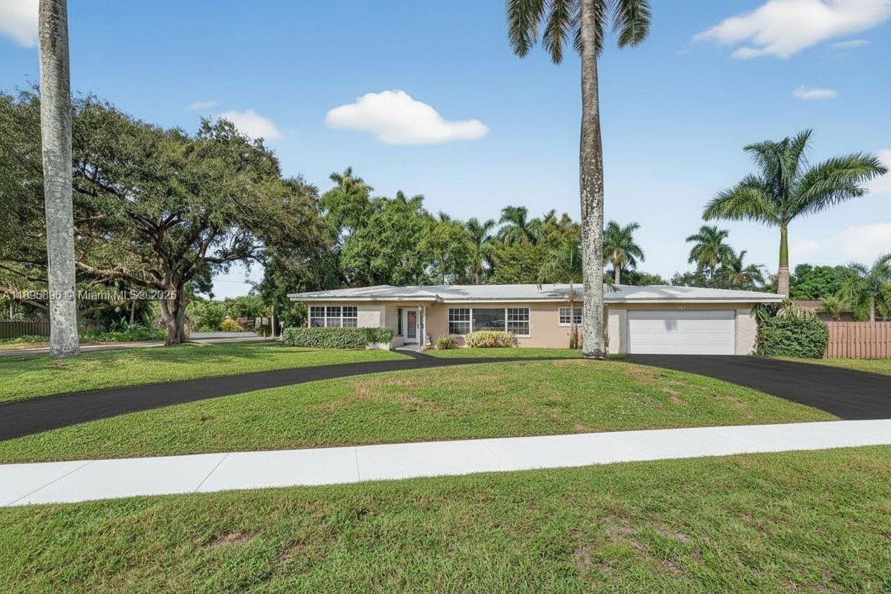 PLANTATION GARDENS - Residential