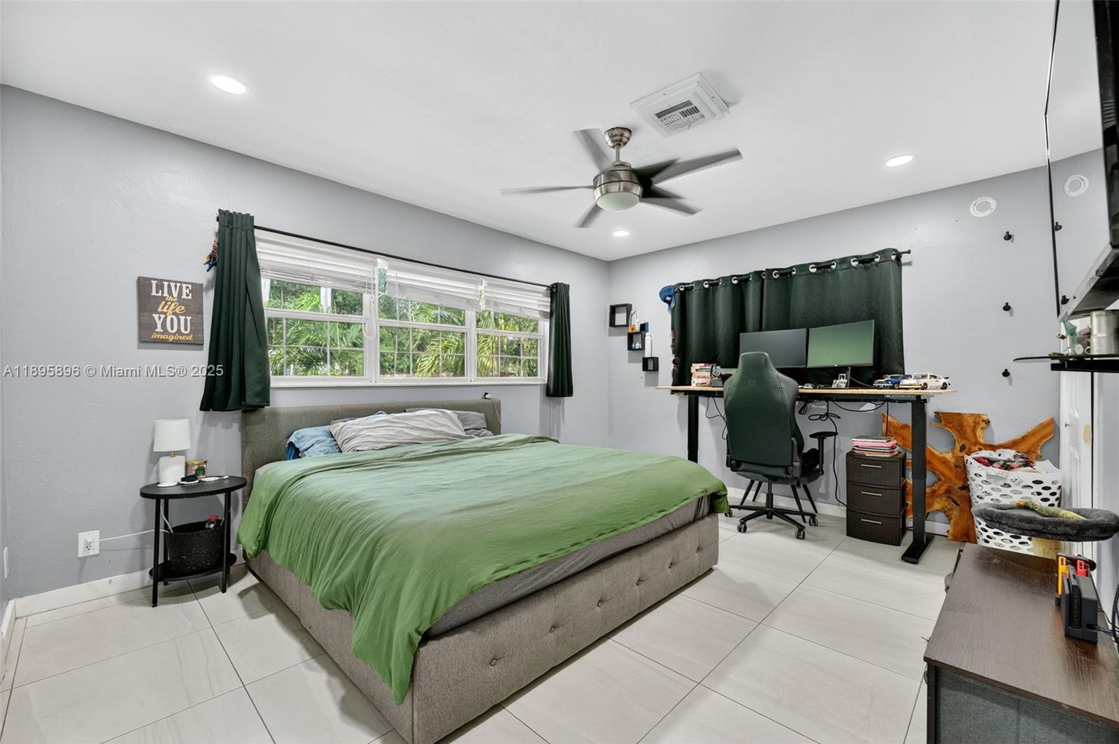 PLANTATION GARDENS - Residential
