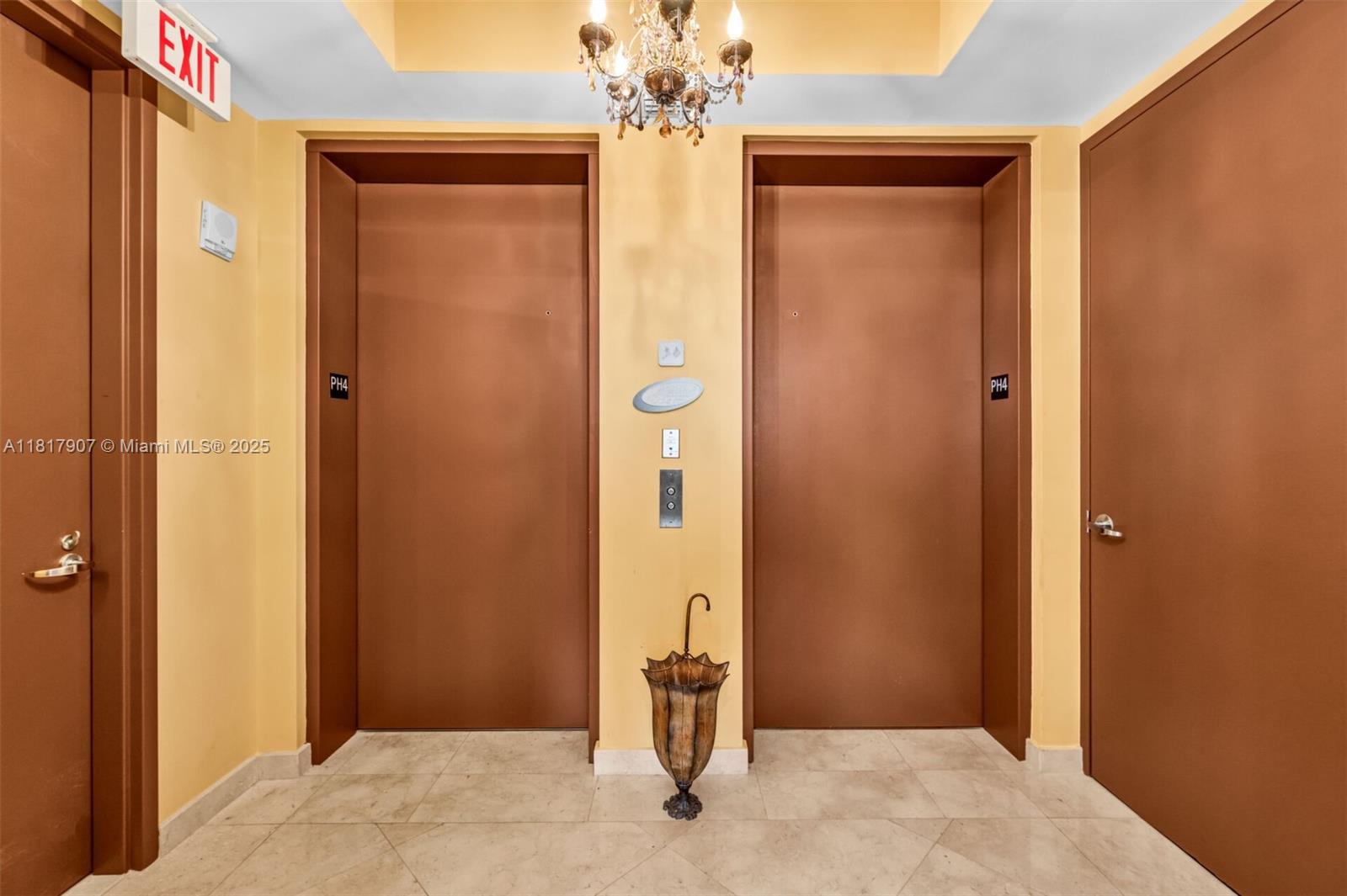 TRUMP PALACE CONDO - Residential