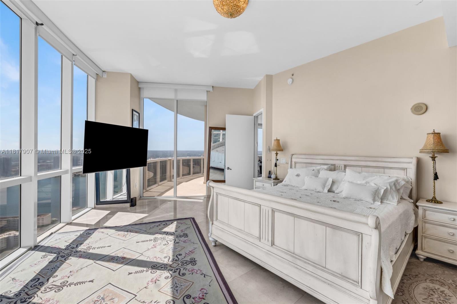 TRUMP PALACE CONDO - Residential