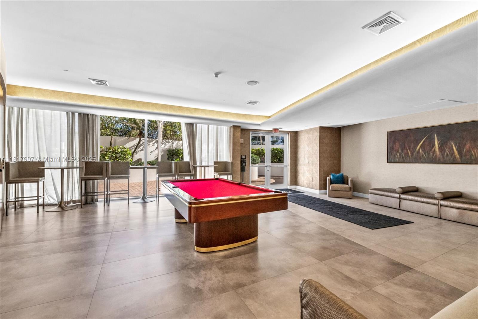 TRUMP PALACE CONDO - Residential