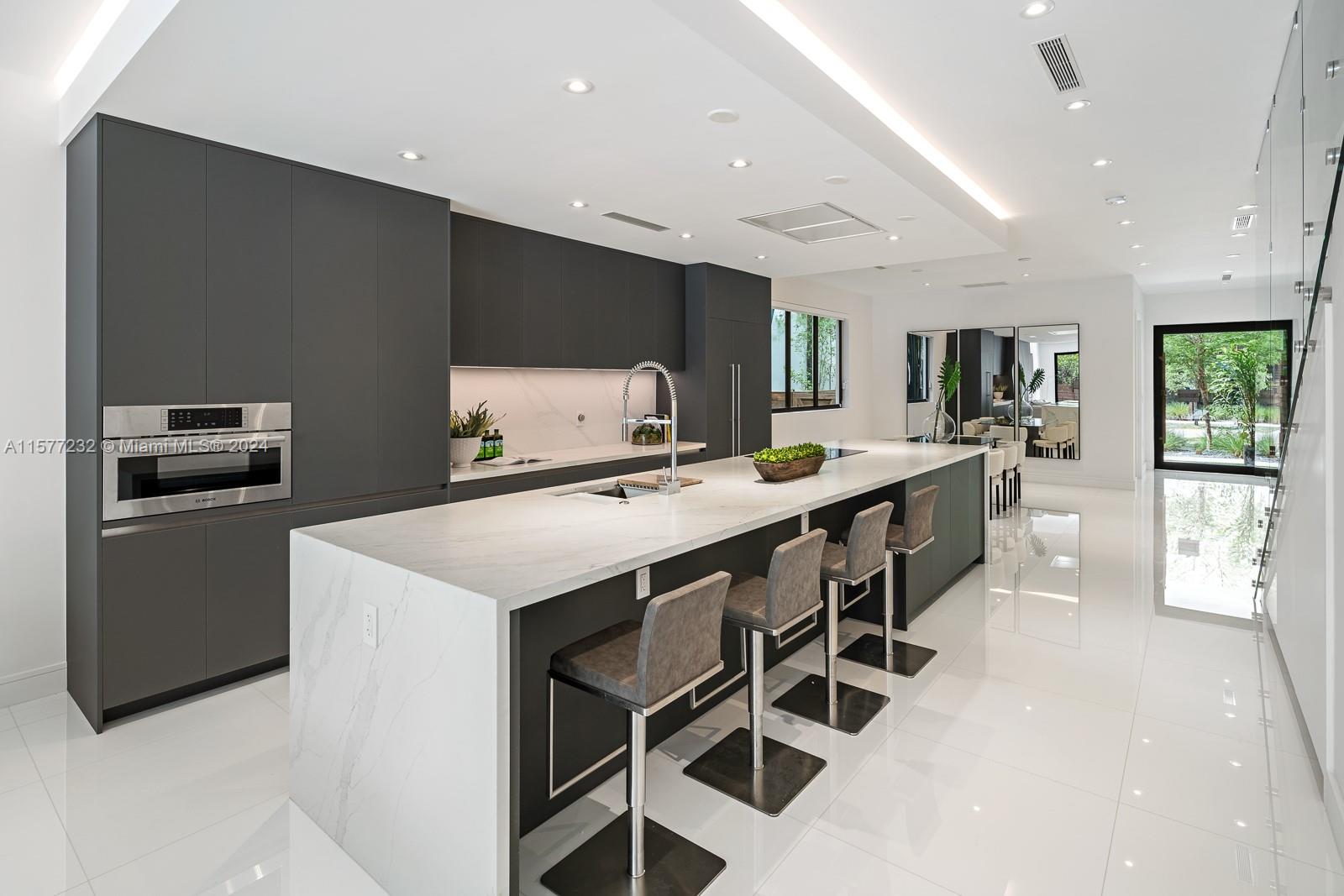 PALM TERRACE - Residential