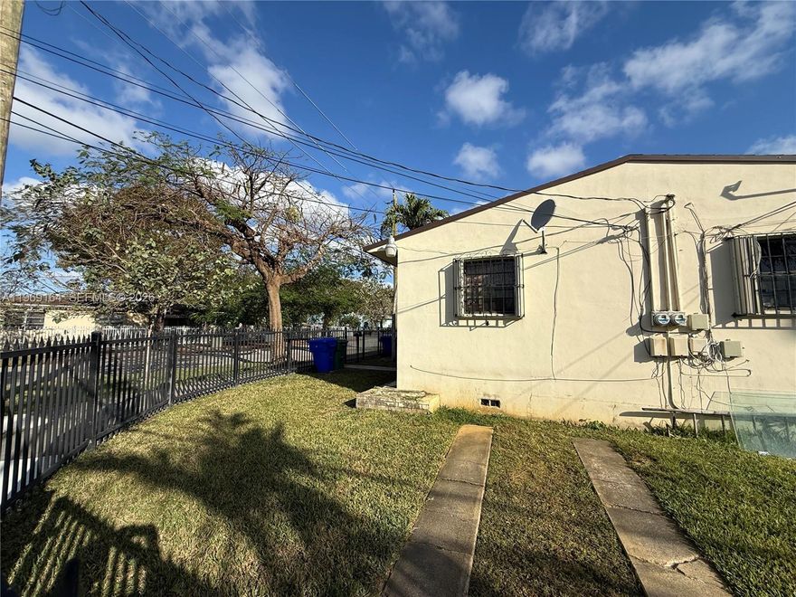 Spacious 2-bedroom, 1-bath apartment for rent in Miami. This unit features gated parking, a private yard, and washer/dryer hookups for added convenience. Well-located with easy access to major roads, shopping, and everyday essentials. Ideal for tenants looking for privacy and outdoor space. Easy to show.