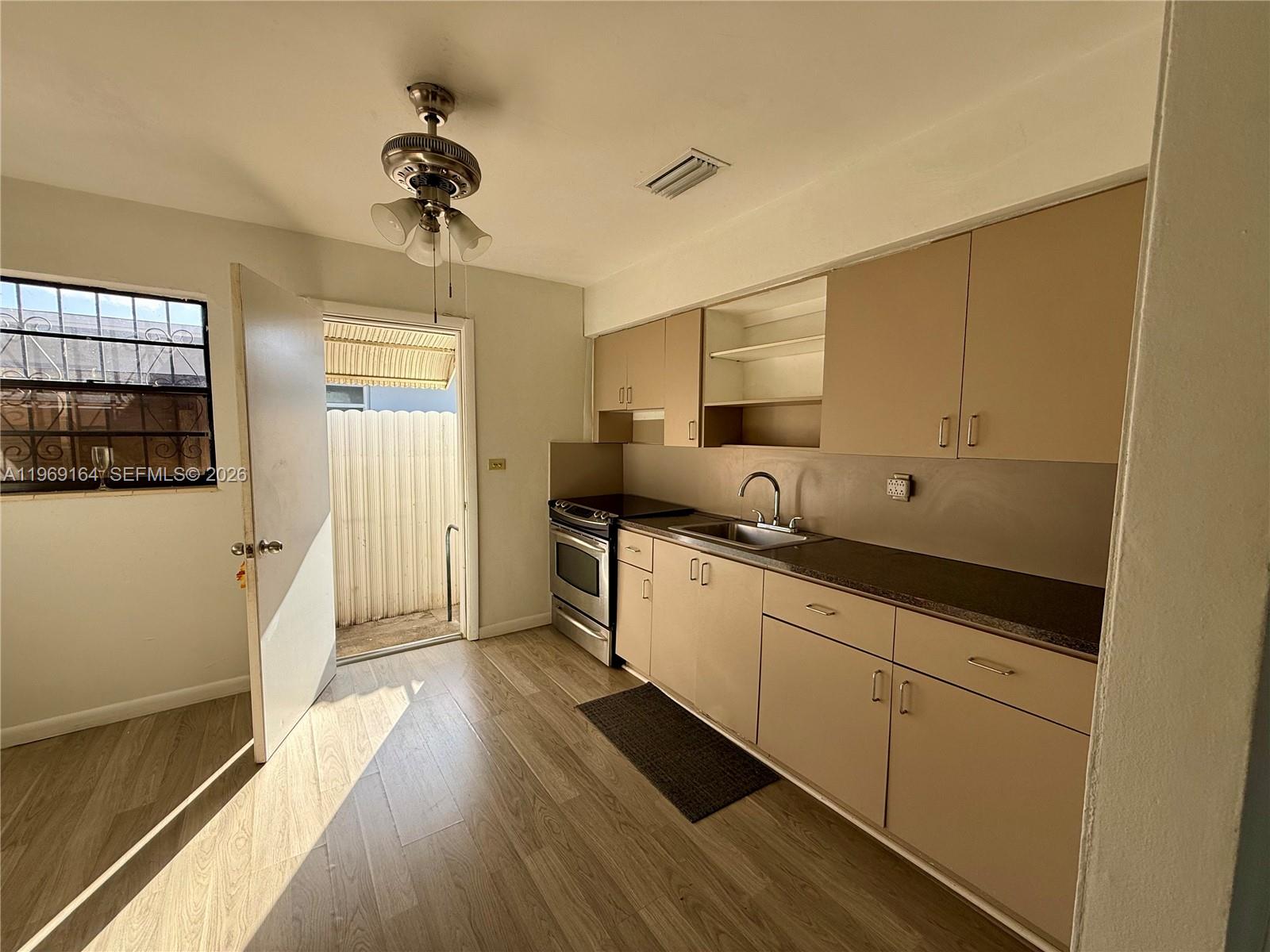 EVERGREEN LAWNS - Residential Lease