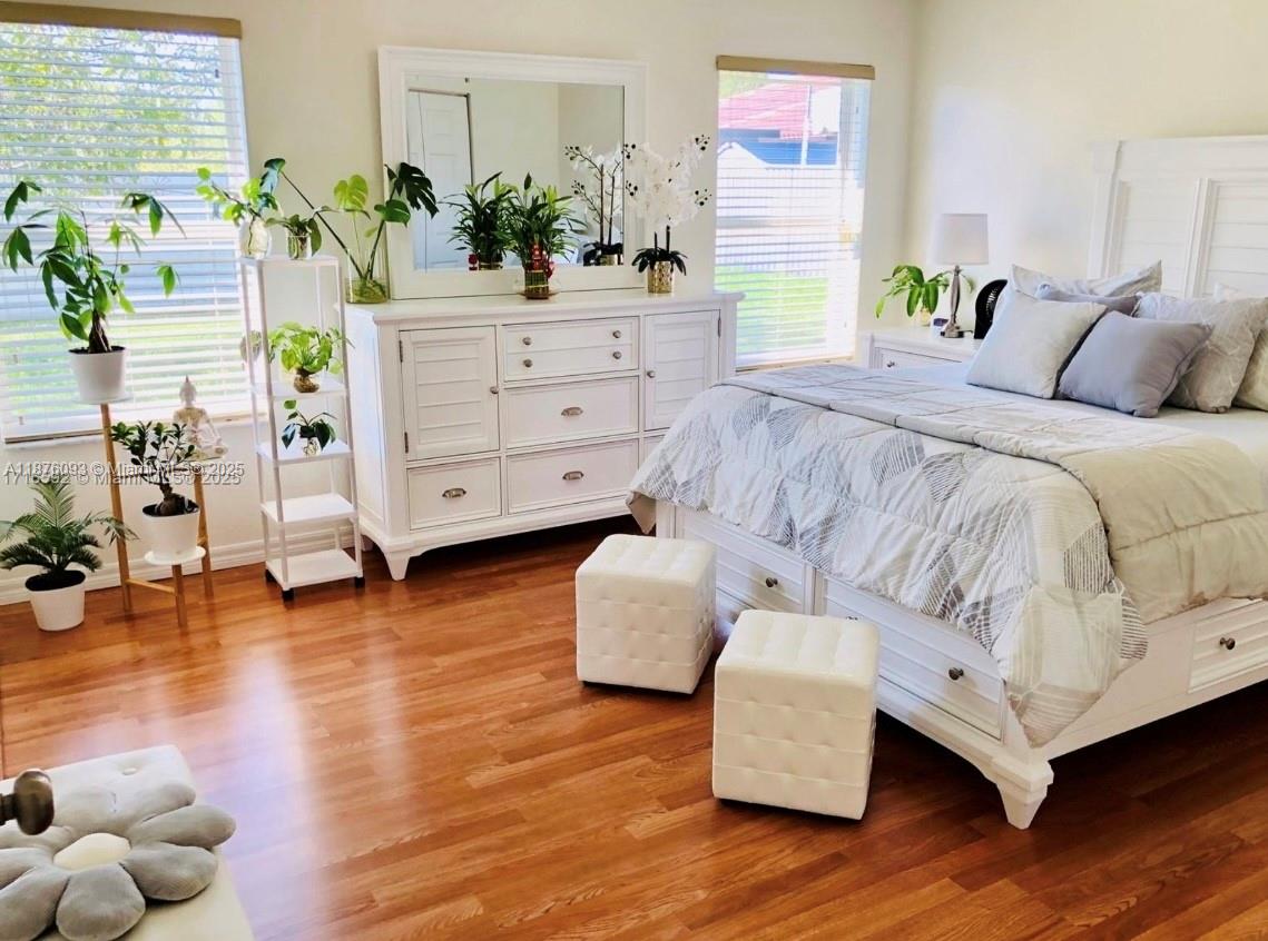 CHRISTOPHER GARDENS - Residential