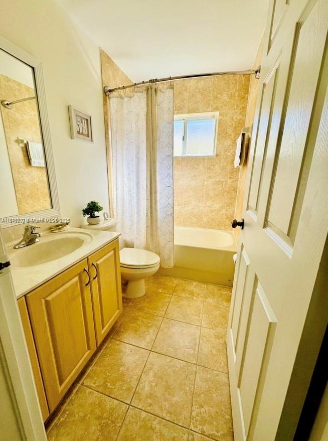 CHRISTOPHER GARDENS - Residential