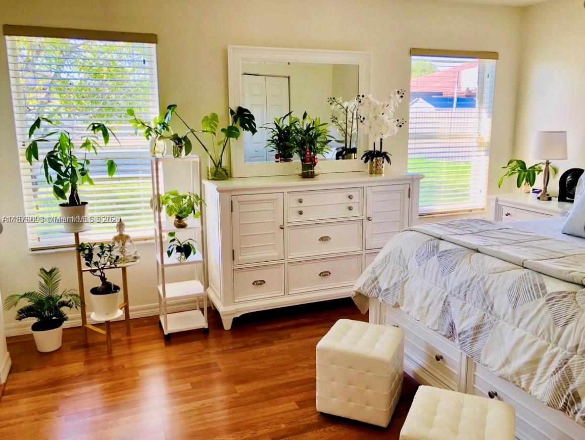 CHRISTOPHER GARDENS - Residential