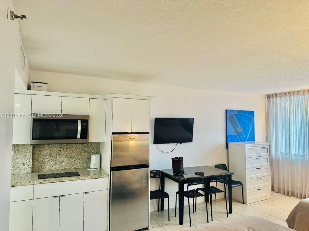 THE AVENTURA BEACH CLUB C - Residential