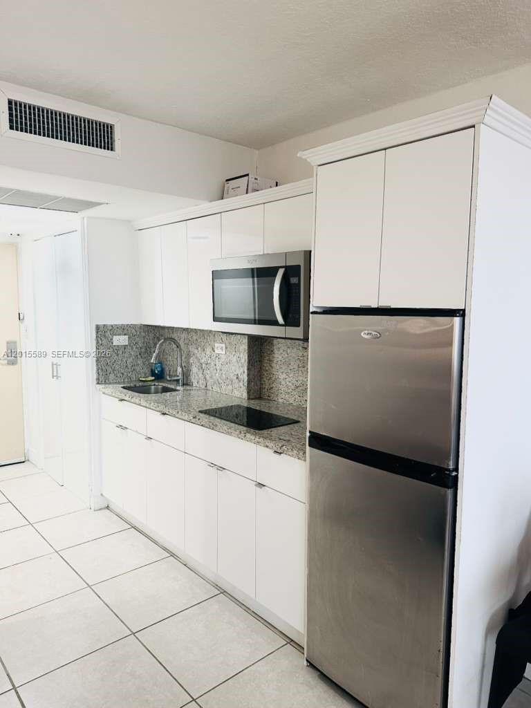 THE AVENTURA BEACH CLUB C - Residential