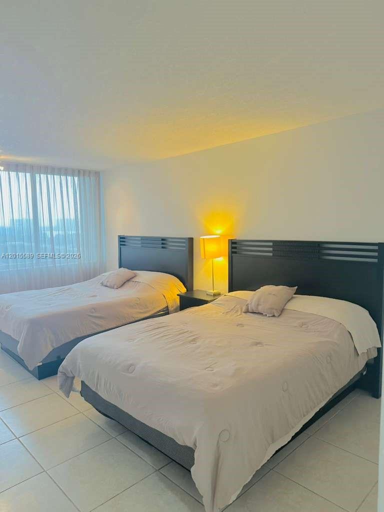 THE AVENTURA BEACH CLUB C - Residential