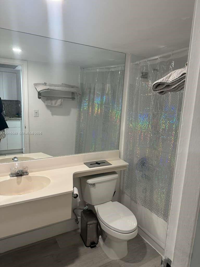 THE AVENTURA BEACH CLUB C - Residential