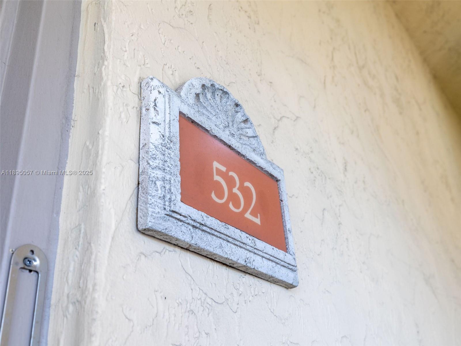 LAS VISTAS AT DORAL CONDO - Residential