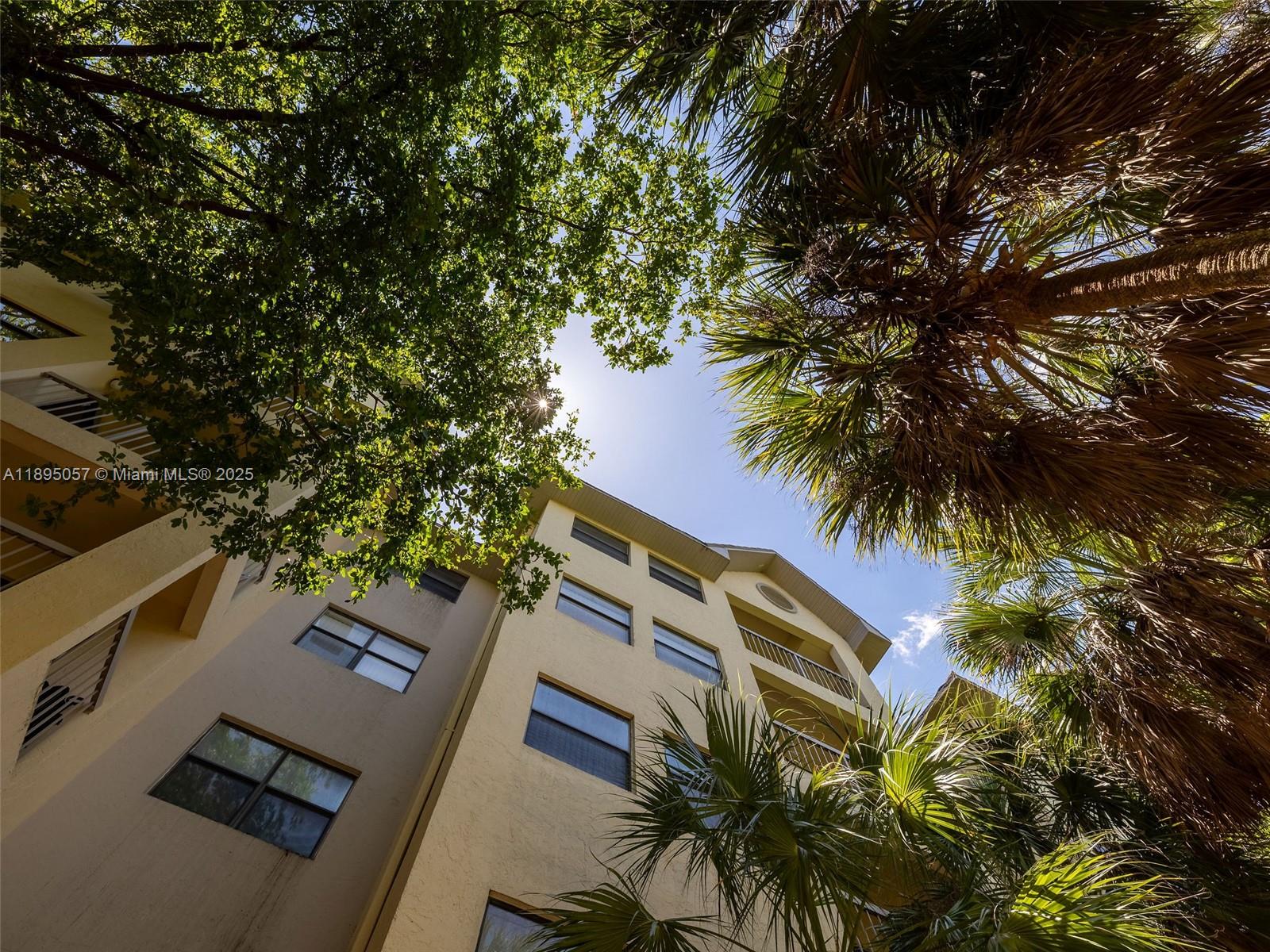 LAS VISTAS AT DORAL CONDO - Residential