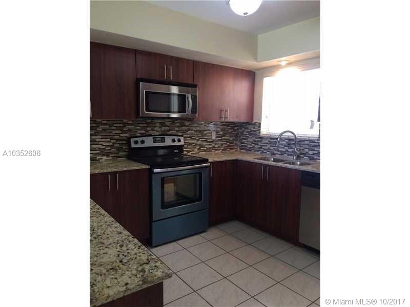 NICELY REMODELED 1-STORY HOME! GORGEOUS GRANITE KITCHEN WITH BREAKFAST BAR AND STAINLESS STEEL APPLIANCES. STUNNING BATHROOMS, TILE, WOOD FLOORS AND LARGE, FENCED BACKYARD. MINUTES TO SCHOOLS AND COLLEGE. EASY ACCESS TO TURNPIKE AND MAJOR HIGHWAYS. GREAT SHOPPING AND RESTAURANTS NEARBY. AVAILABLE IMMEDIATELY. MUST HAVE GOOD CREDIT.
