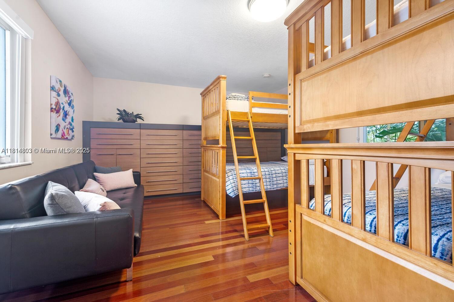 CORAL RIDGE COUNTRY CLUB - Residential Lease