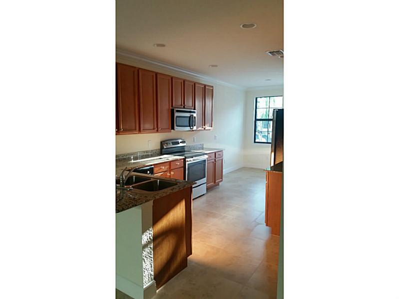 BRIDGEWATER VILLAS 181-1 - Residential Lease